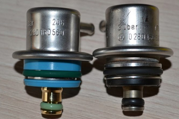 علائم خرابی رگلاتور نیسان و تأثیر آن بر سیستم شارژ