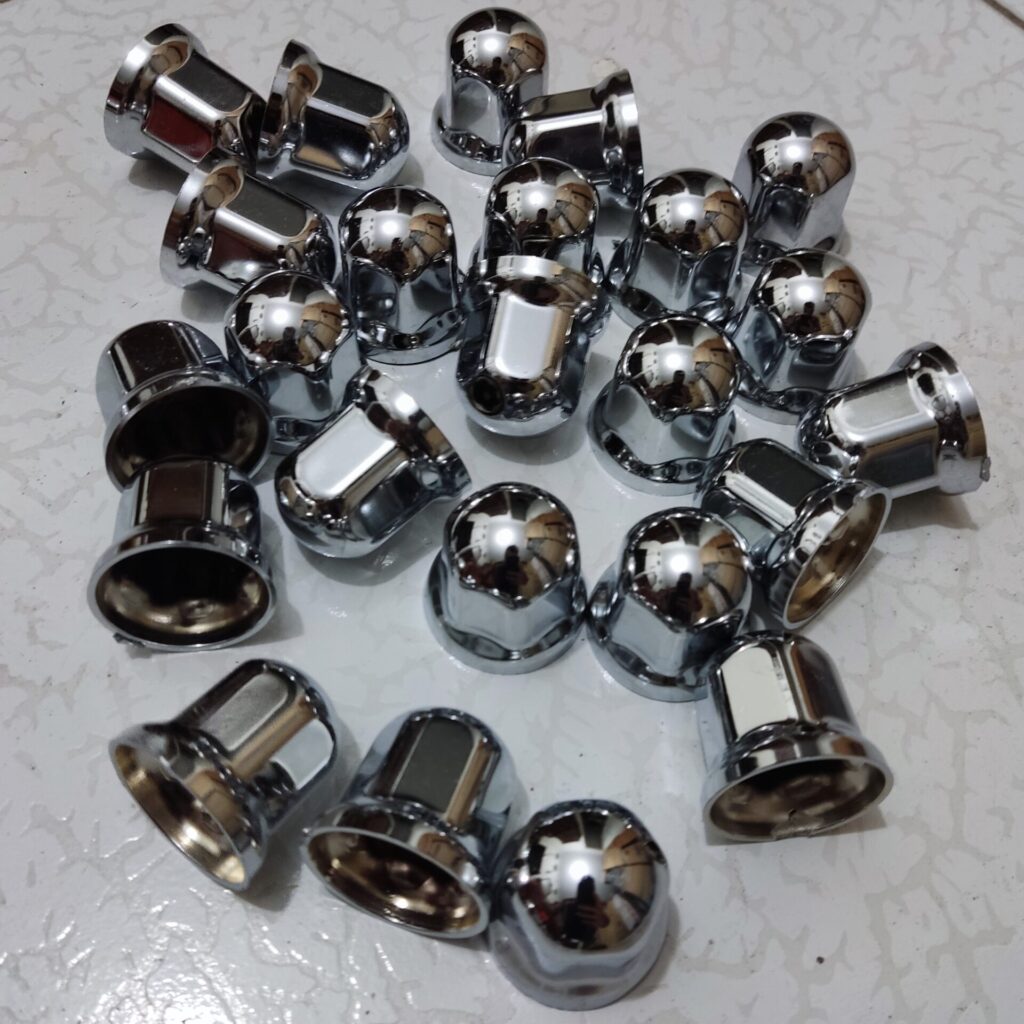 چرا بررسی دوره ای پیچ و مهره چرخ نیسان وانت اهمیت دارد؟